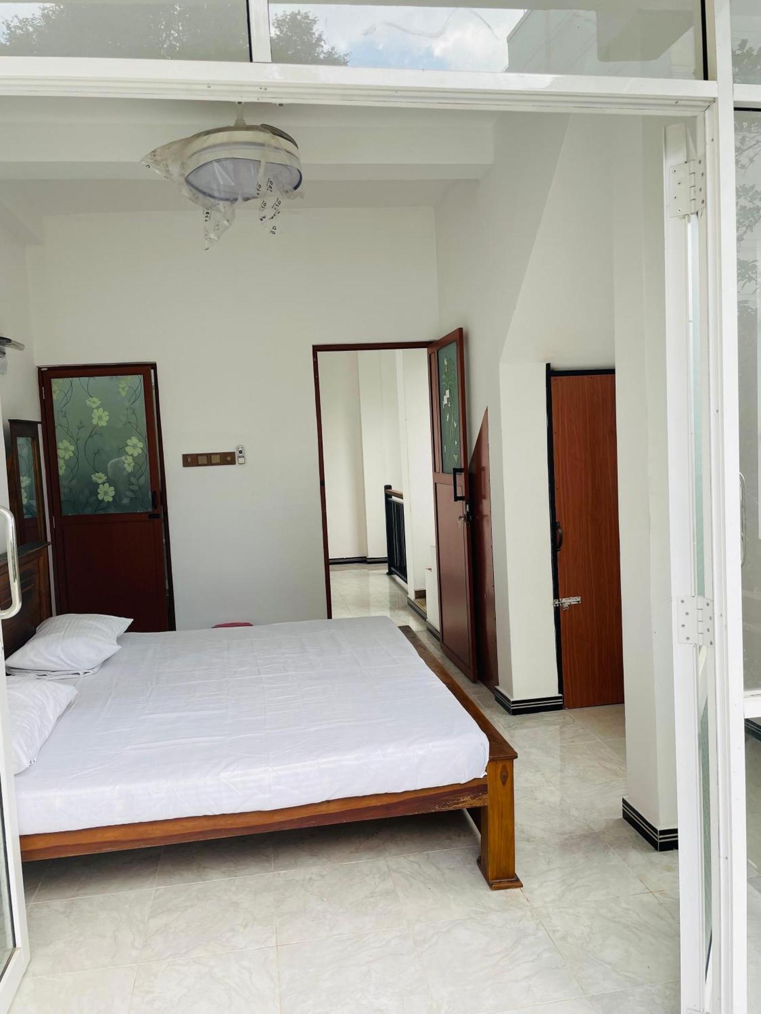 Star Village Hostel كاندي المظهر الخارجي الصورة